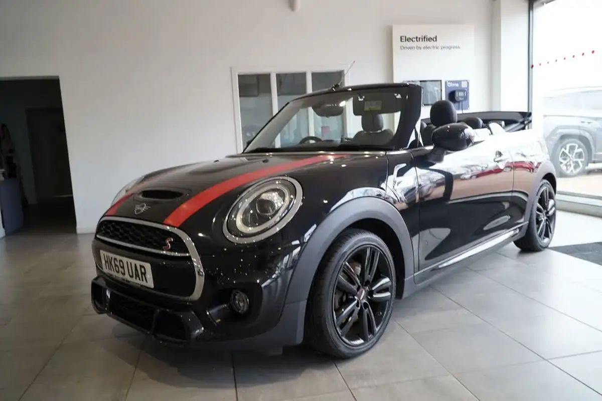 2019-mini-cooper-20-cooper-s-sport-189bhp-convertible-2d-big-12