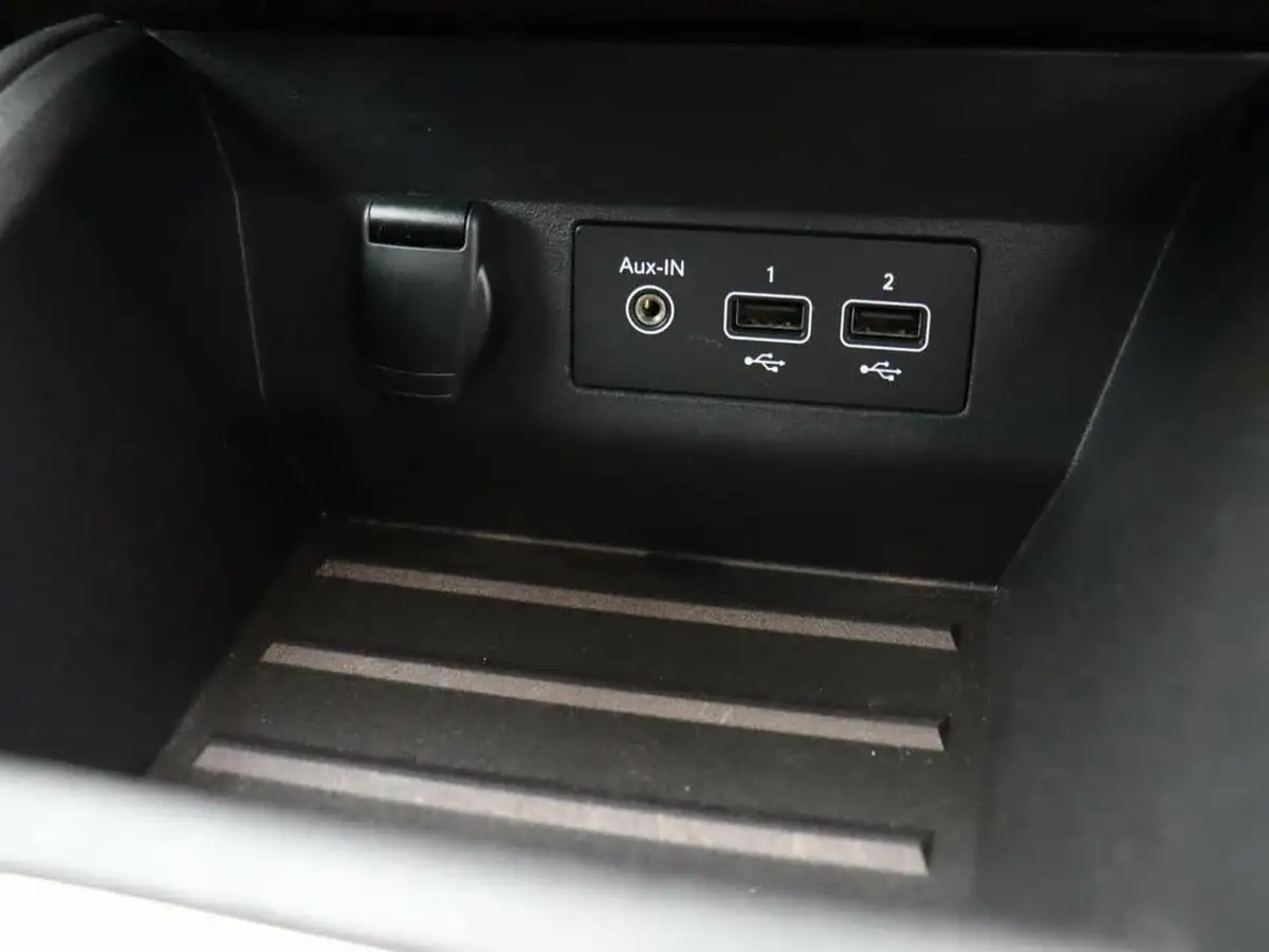 2021-renault-clio-16-rs-line-big-35