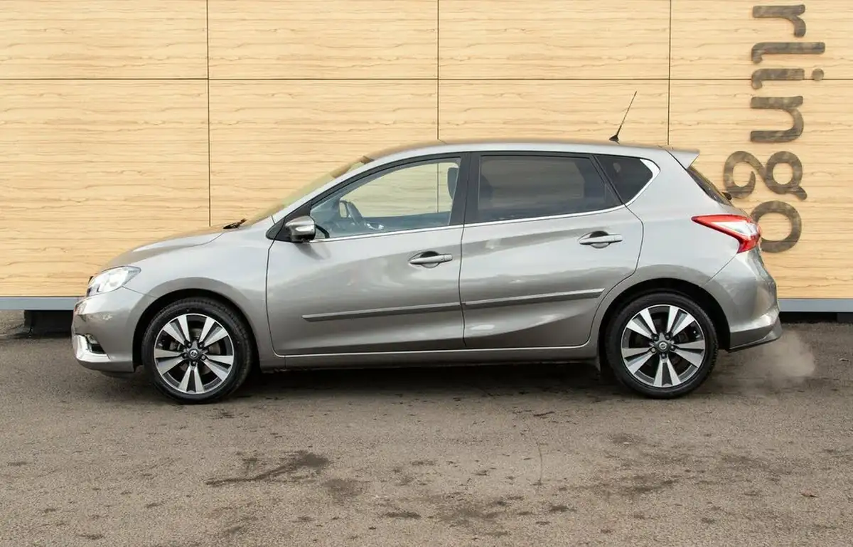 2017-nissan-pulsar-12-dig-t-tekna-xtronic-big-15