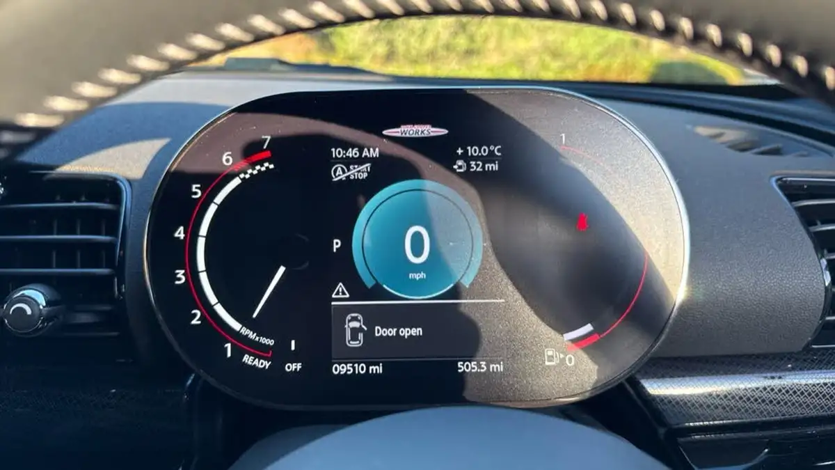2021-mini-clubman-20-john-cooper-works-big-6