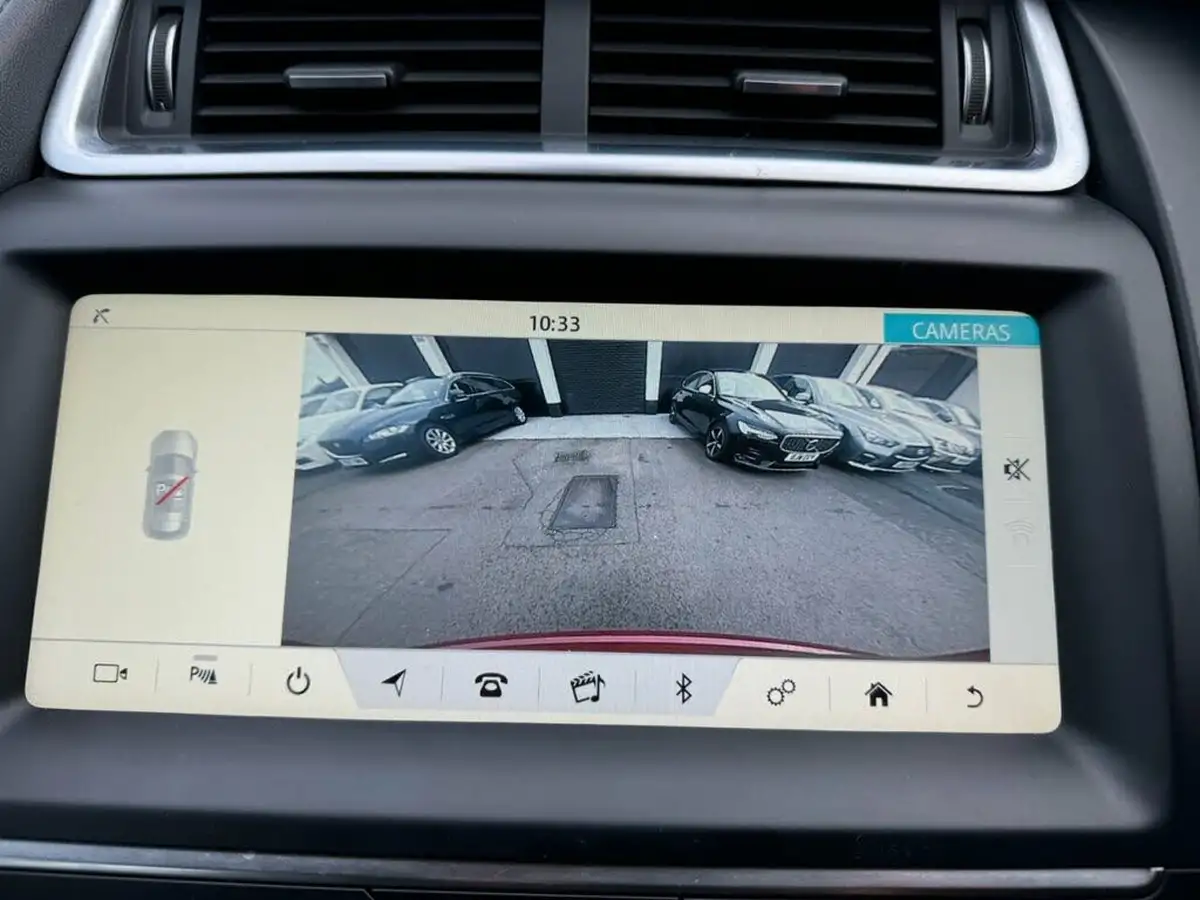 2018-jaguar-e-pace-20-i4-s-big-23