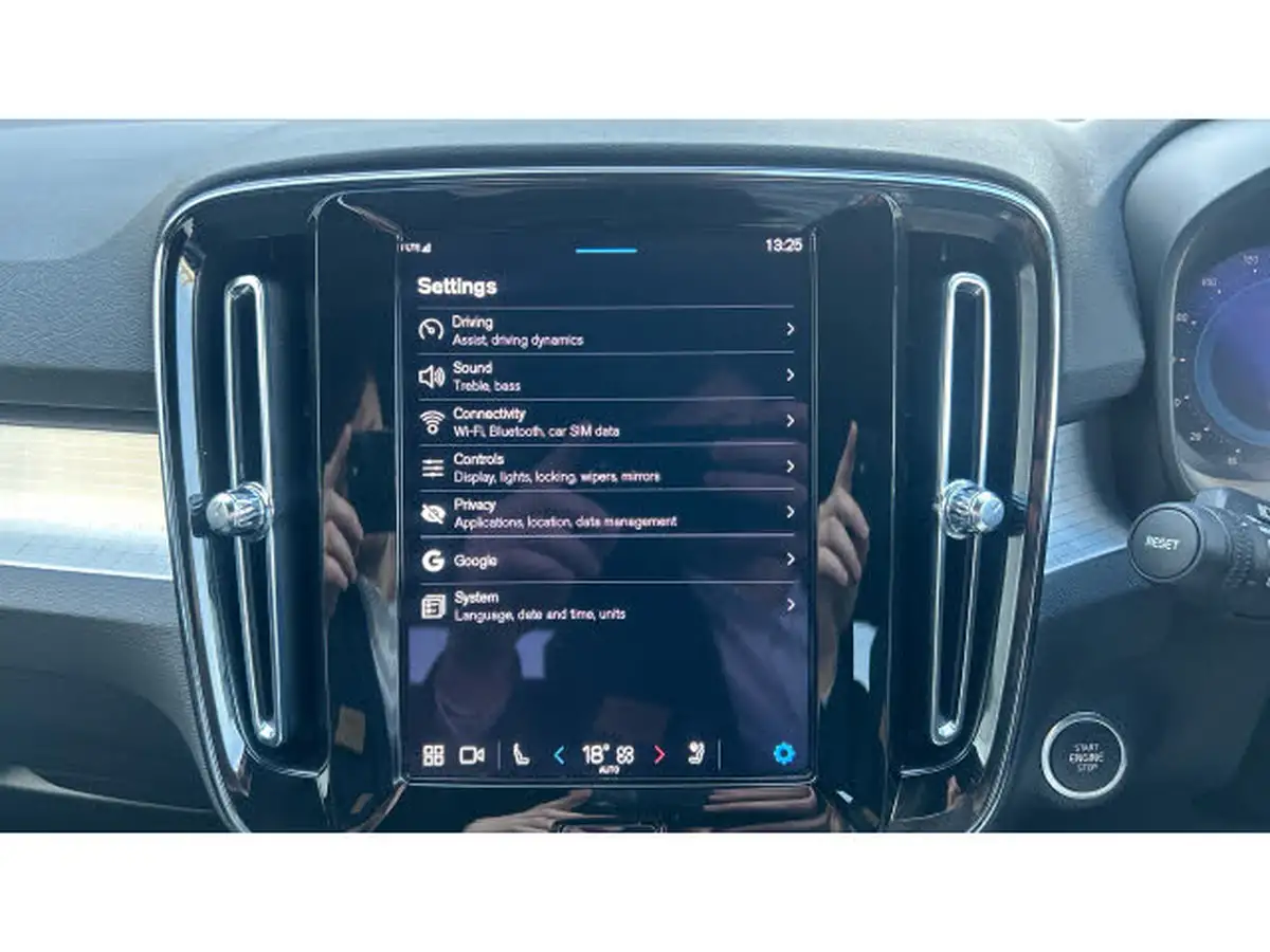 2023-volvo-xc40-20-b4-plus-big-20