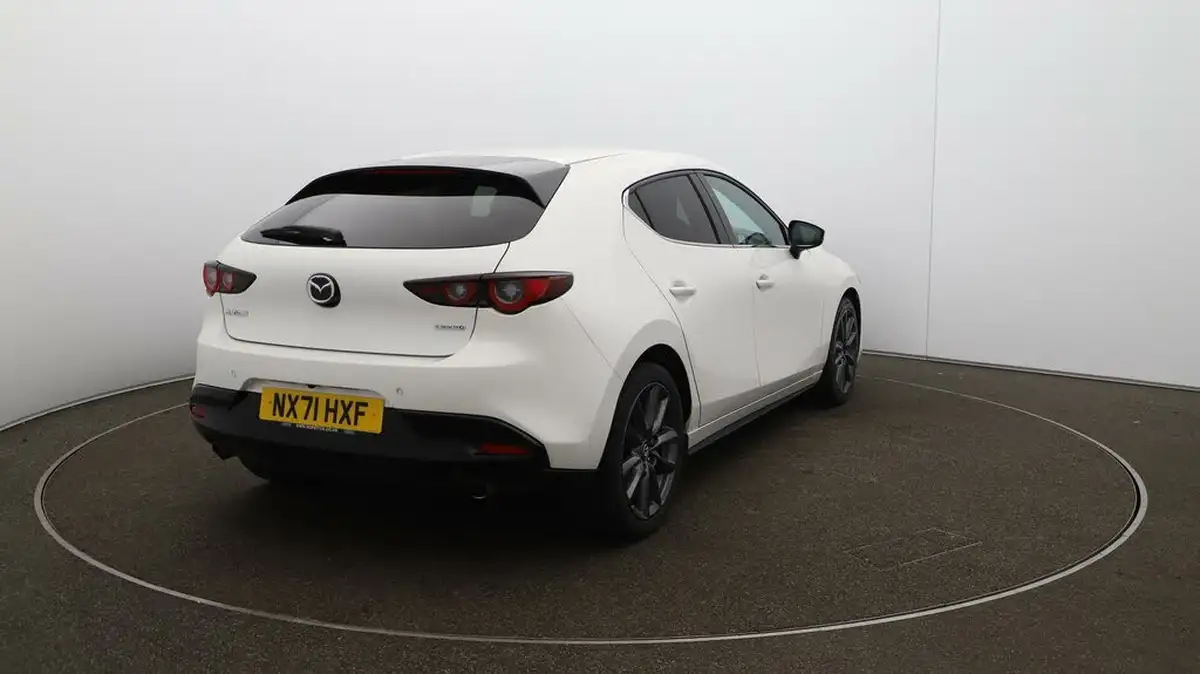 2022-mazda-mazda3-20-sport-lux-122ps-hatchback-5d-auto-big-47