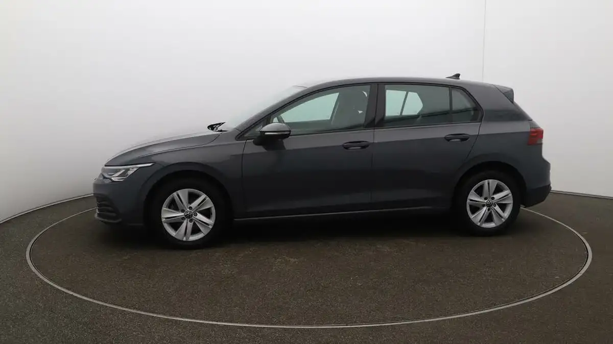 2023-volkswagen-golf-15-tsi-life-130ps-hatchback-big-56