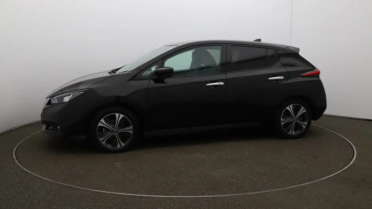 2021-nissan-leaf-e-tekna-big-58