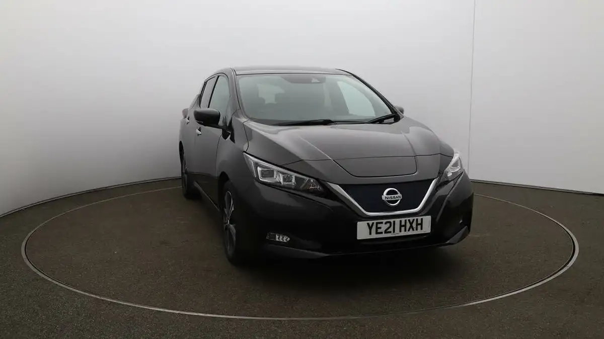 2021-nissan-leaf-e-tekna-big-34