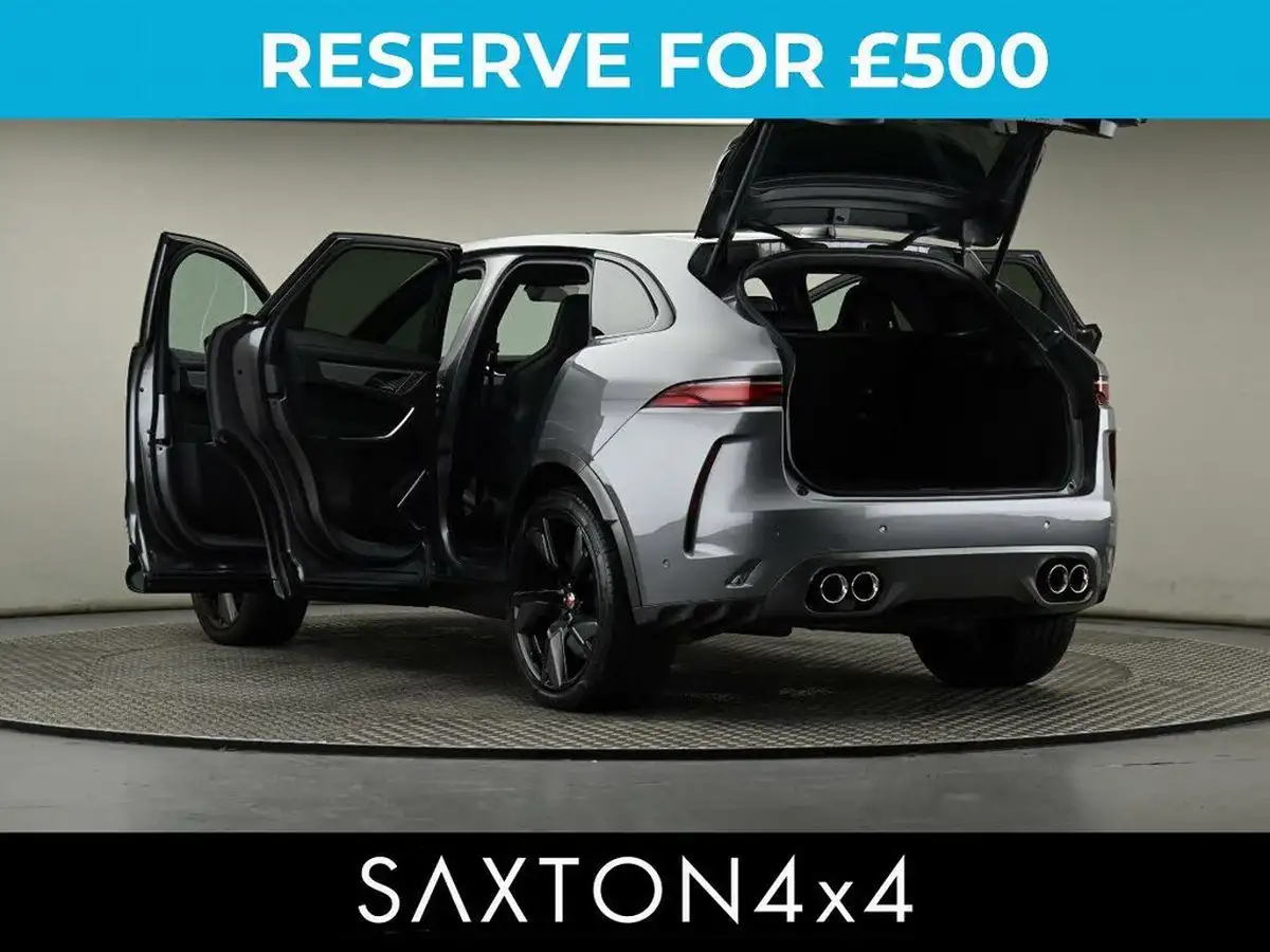 2022-jaguar-f-pace-50-v8-svr-big-10