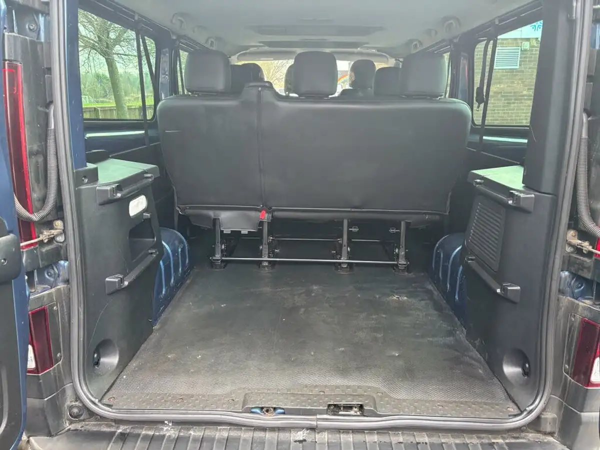 2019-renault-trafic-16dci-ll29-120-business-eu6c-bus-9-seats-big-10