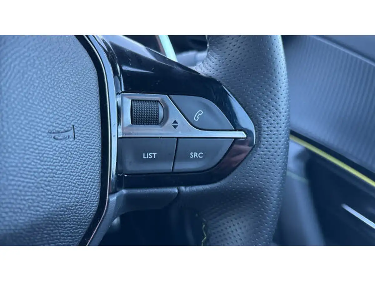 2024-peugeot-2008-suv-12-puretech-gt-130ps-eat8-big-31