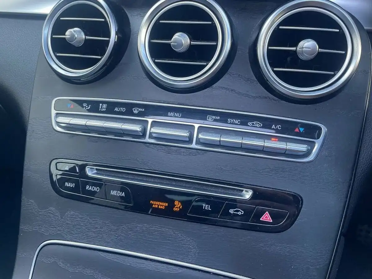 2018-mercedes-benz-glc-class-21d-glc250d-amg-line-premium-plusss-station-wagon-5d-big-16