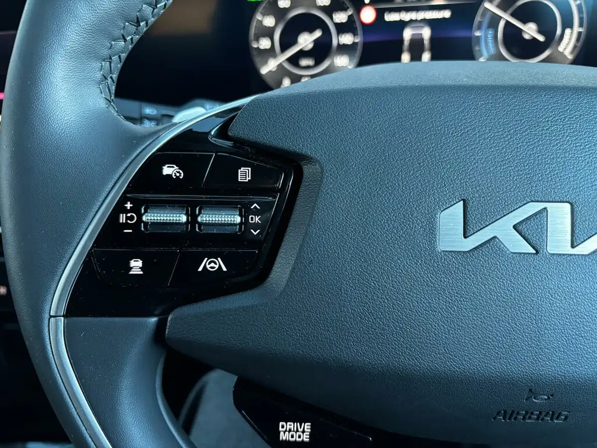 2024-kia-niro-ev-e-3-big-23