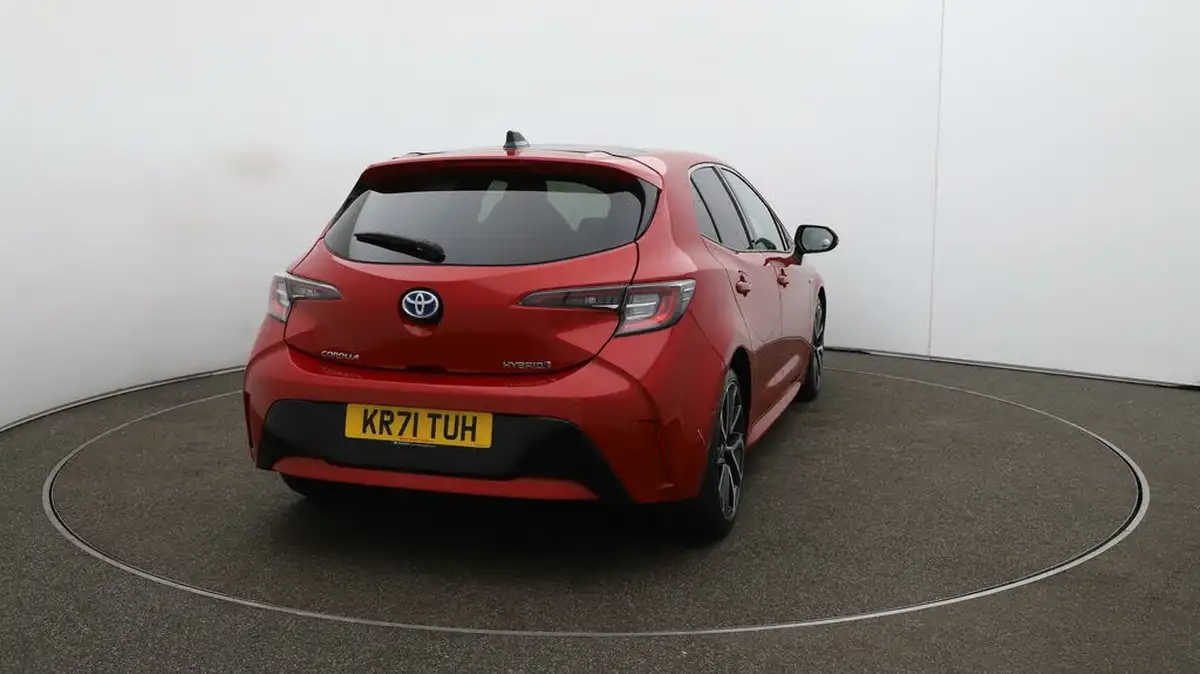 2021-toyota-corolla-18-vvt-i-excel-trk-hatchback-big-58