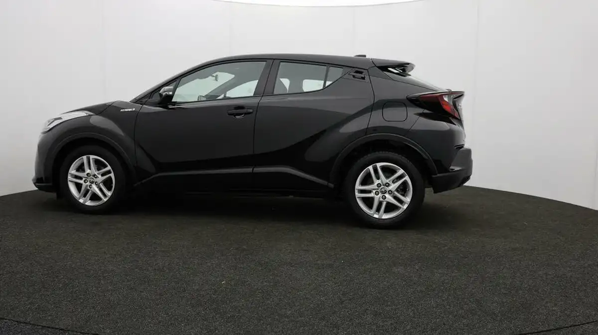 2021-toyota-c-hr-18-vvt-i-icon-big-68