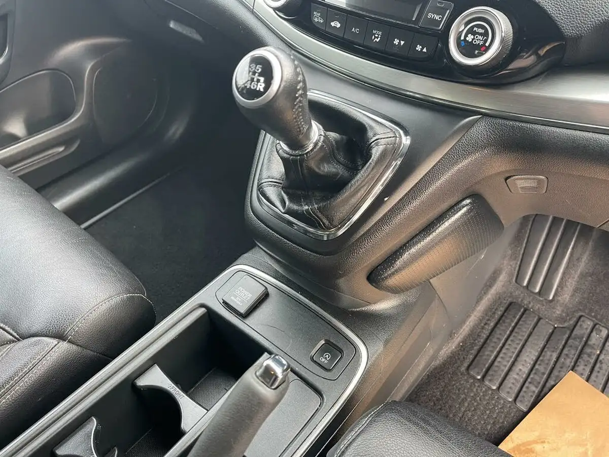 2016-honda-cr-v-16-i-dtec-black-edition-big-8