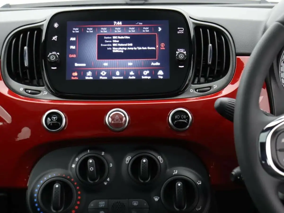 2022-fiat-500-10-red-big-8