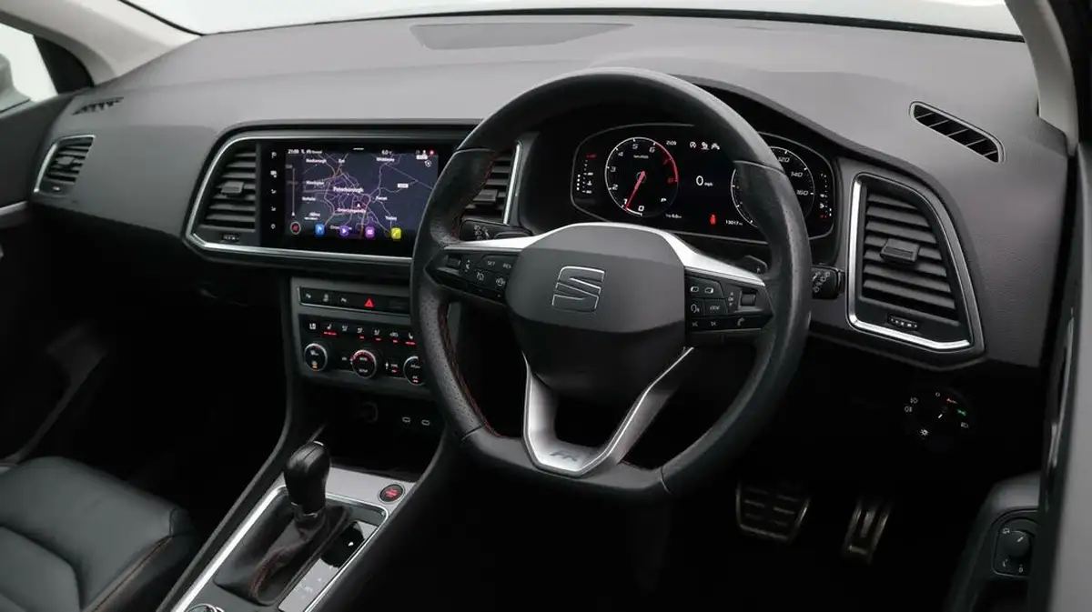 2023-seat-ateca-20-ecotsi-fr-sport-big-9