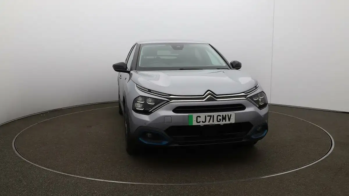 2022-citroen-c4-e-shine-big-38