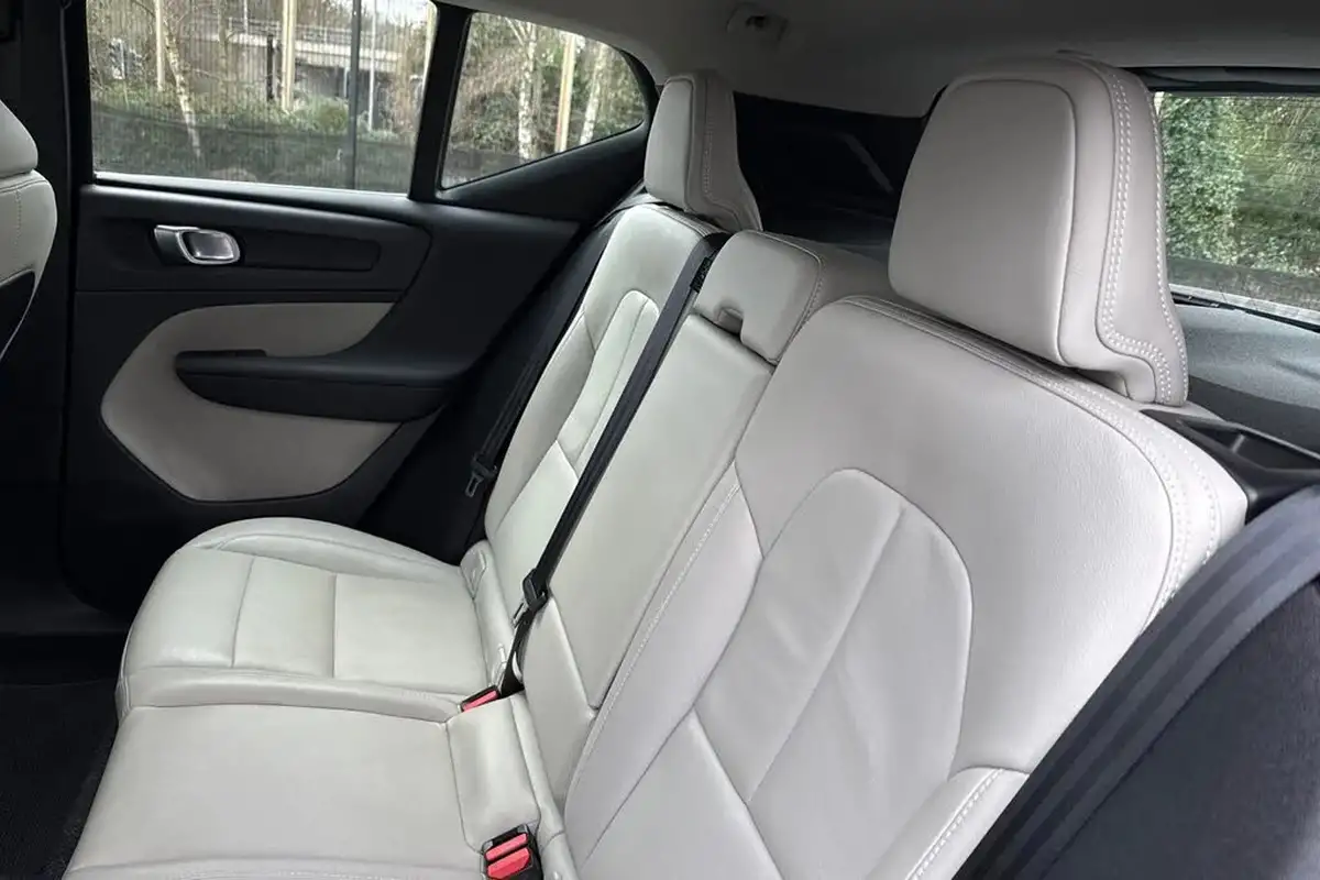 2020-volvo-xc40-20-t4-inscription-pro-big-18