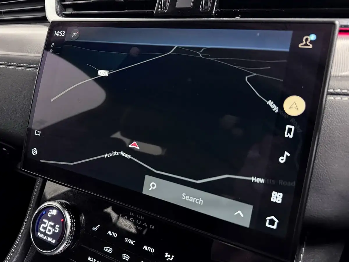 2022-jaguar-f-pace-20-d200-r-dynamic-s-big-44