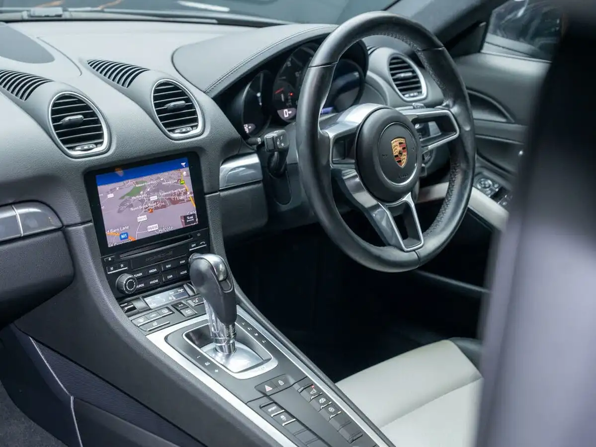 2019-porsche-cayman-718-20-cayman-pdk-big-29