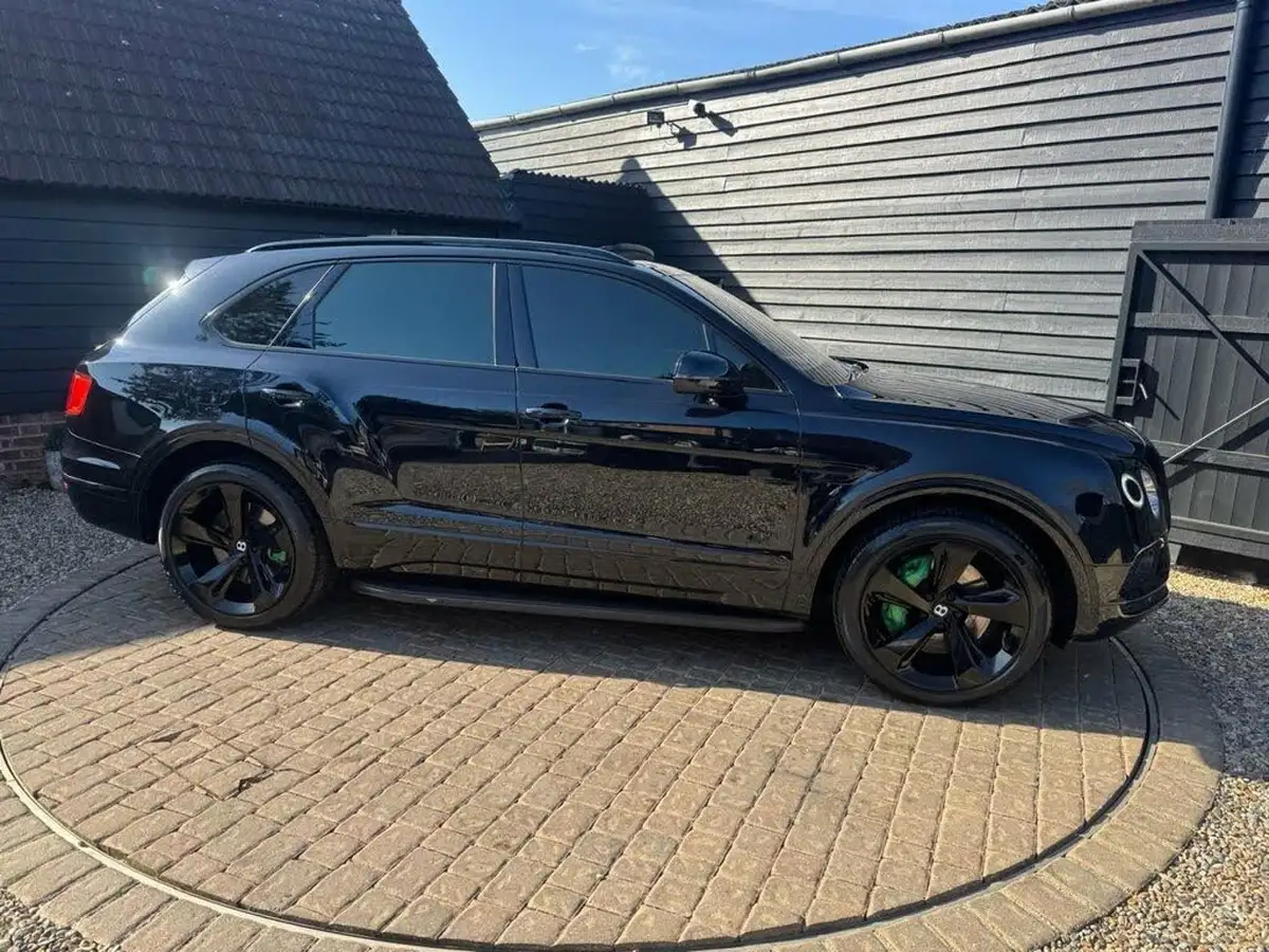 2016-bentley-bentayga-60-w12-big-48