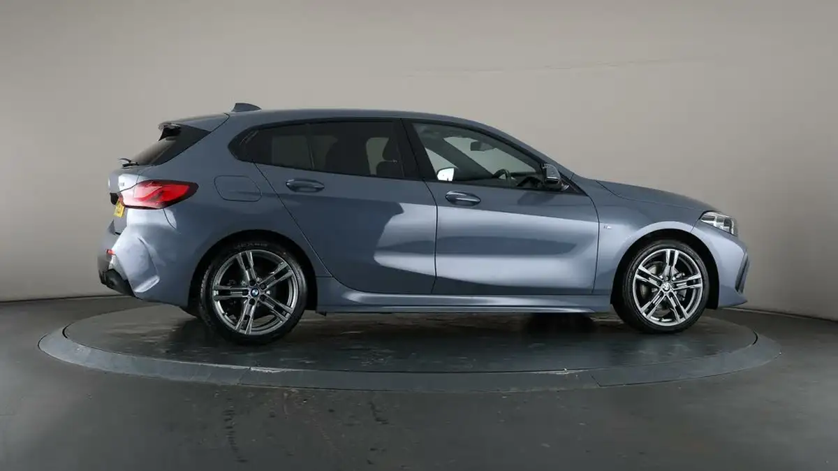 2021-bmw-1-series-15-118i-m-sport-lcp-dct-big-55