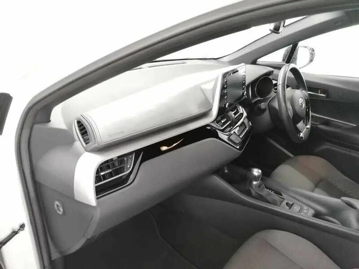 2020-toyota-c-hr-18-vvt-i-icon-big-12