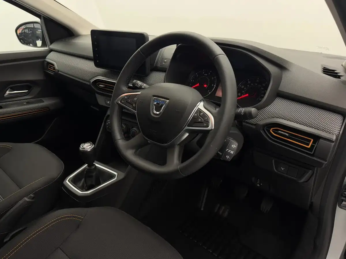 2022-dacia-sandero-stepway-10-tce-comfort-90bhp-big-18