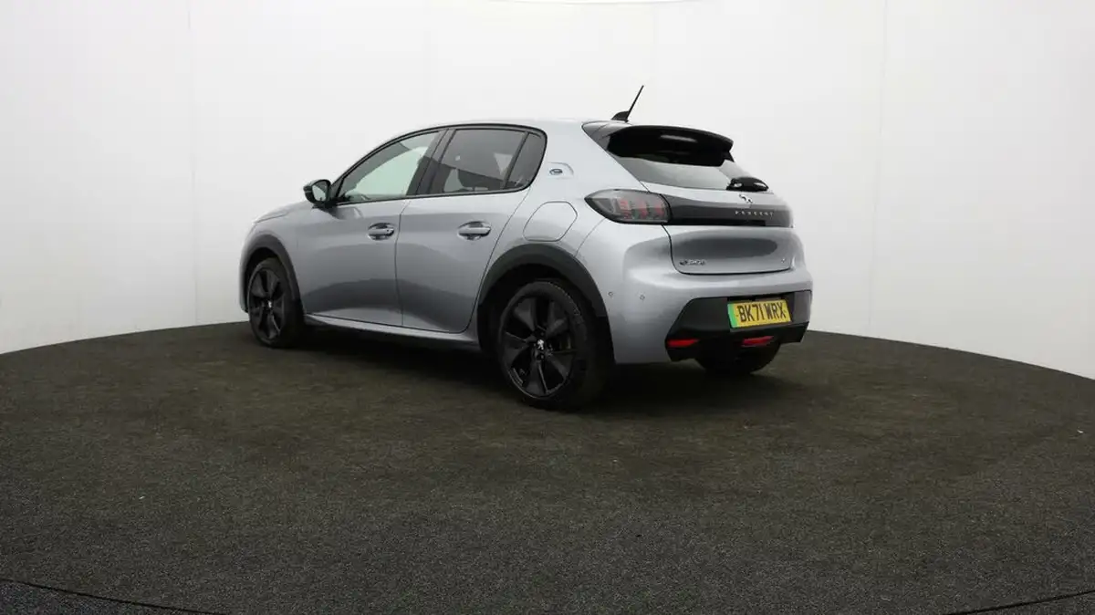 2021-peugeot-208-e-gt-50kwh-big-5