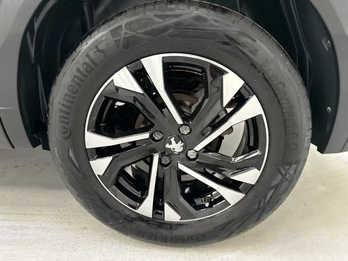 2022-peugeot-2008-suv-12-puretech-gt-eat8-big-32