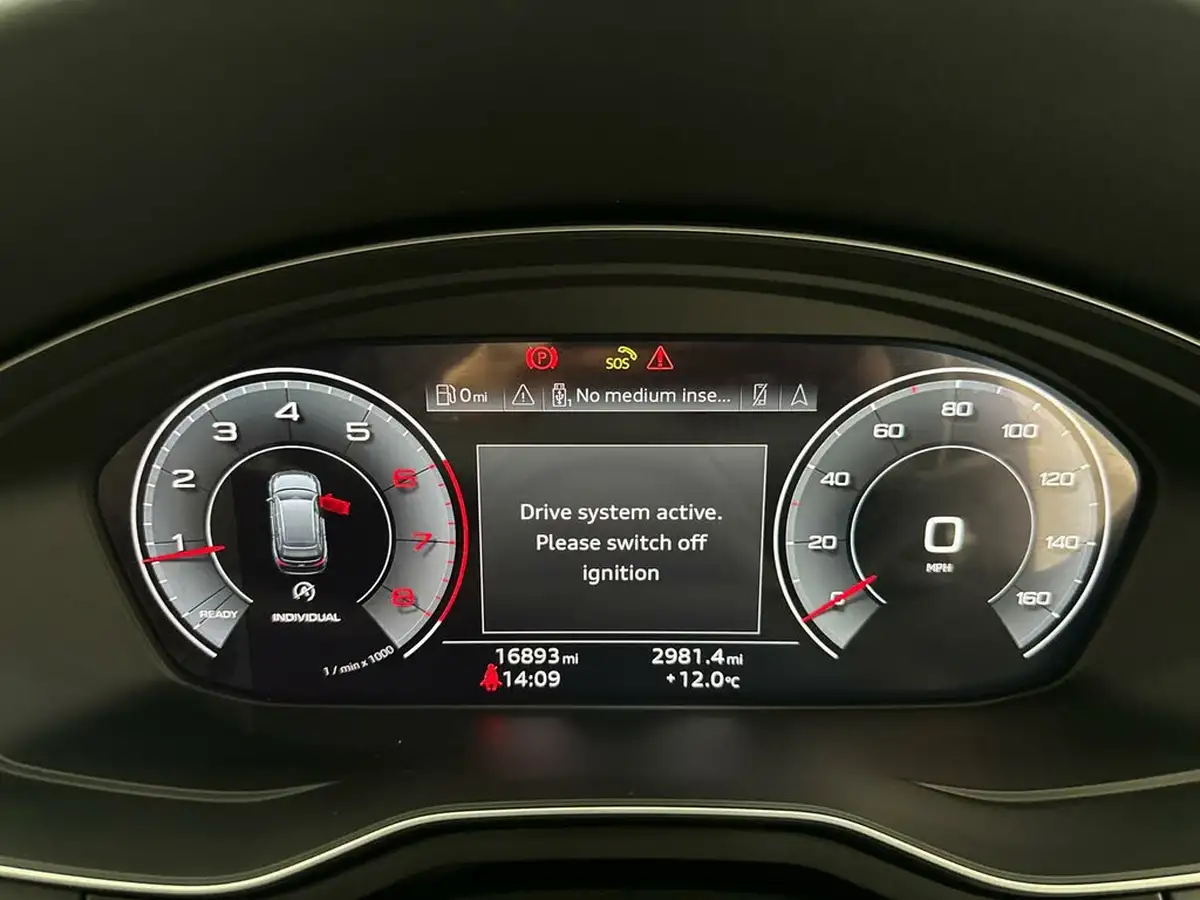 2020-audi-a4-avant-20-35-tfsi-technik-big-11