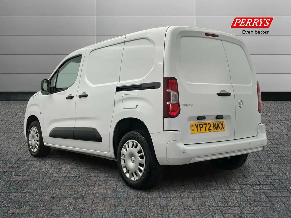 2022-vauxhall-combo-15cdti-sportive-2300-100pseu6dt-l1h1-big-1