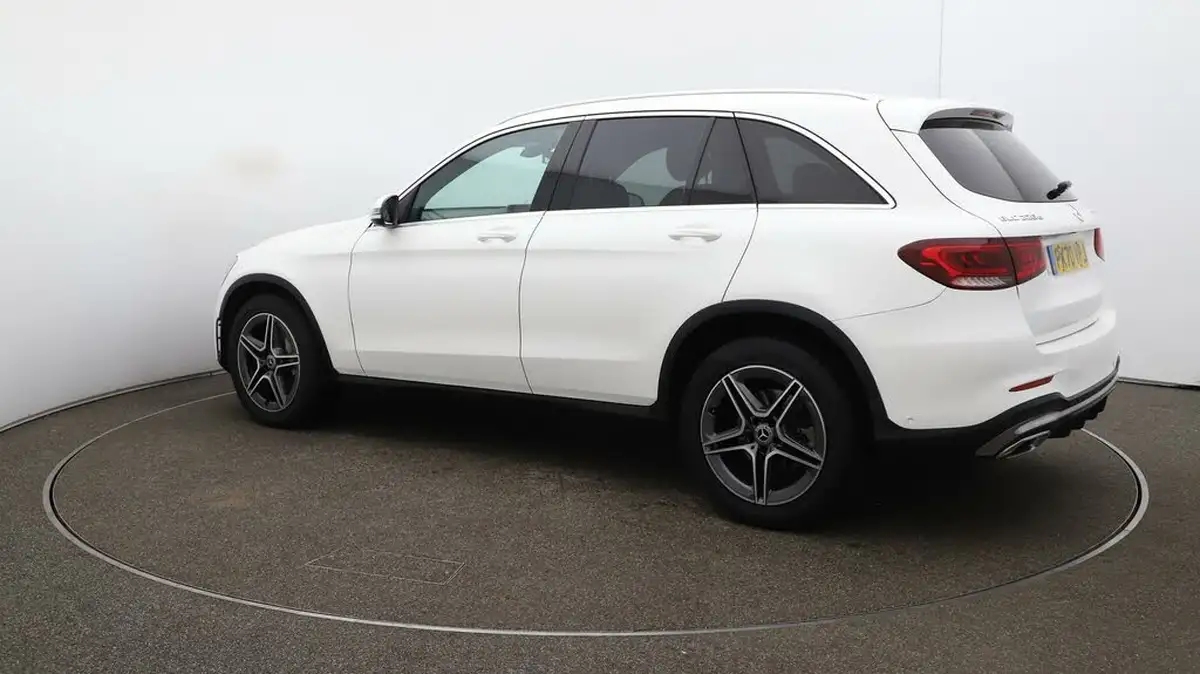 2020-mercedes-benz-glc-class-20d-glc220d-amg-line-station-wagon-5d-4matic-plus-big-26