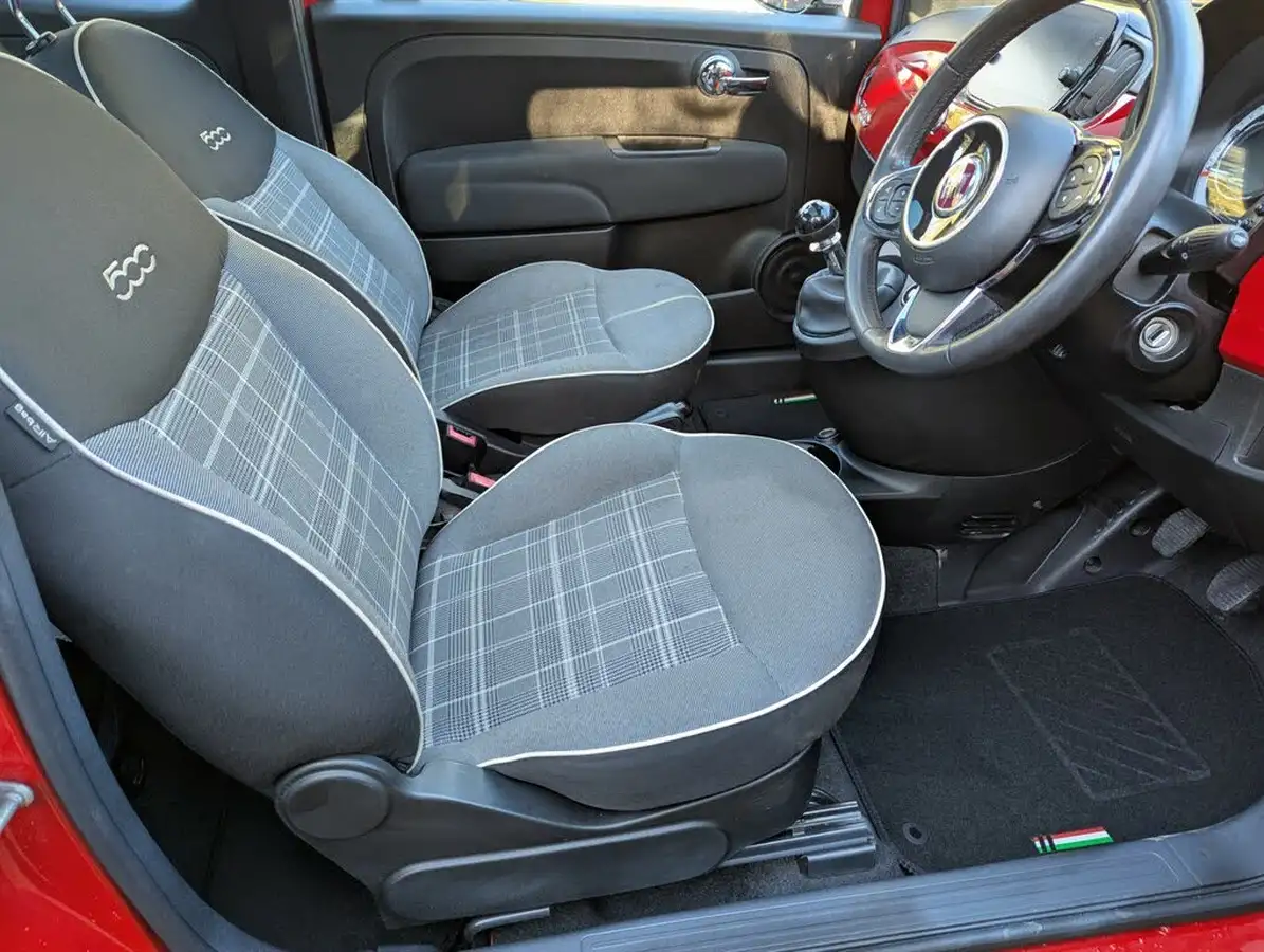 2020-fiat-500-10-lounge-big-28