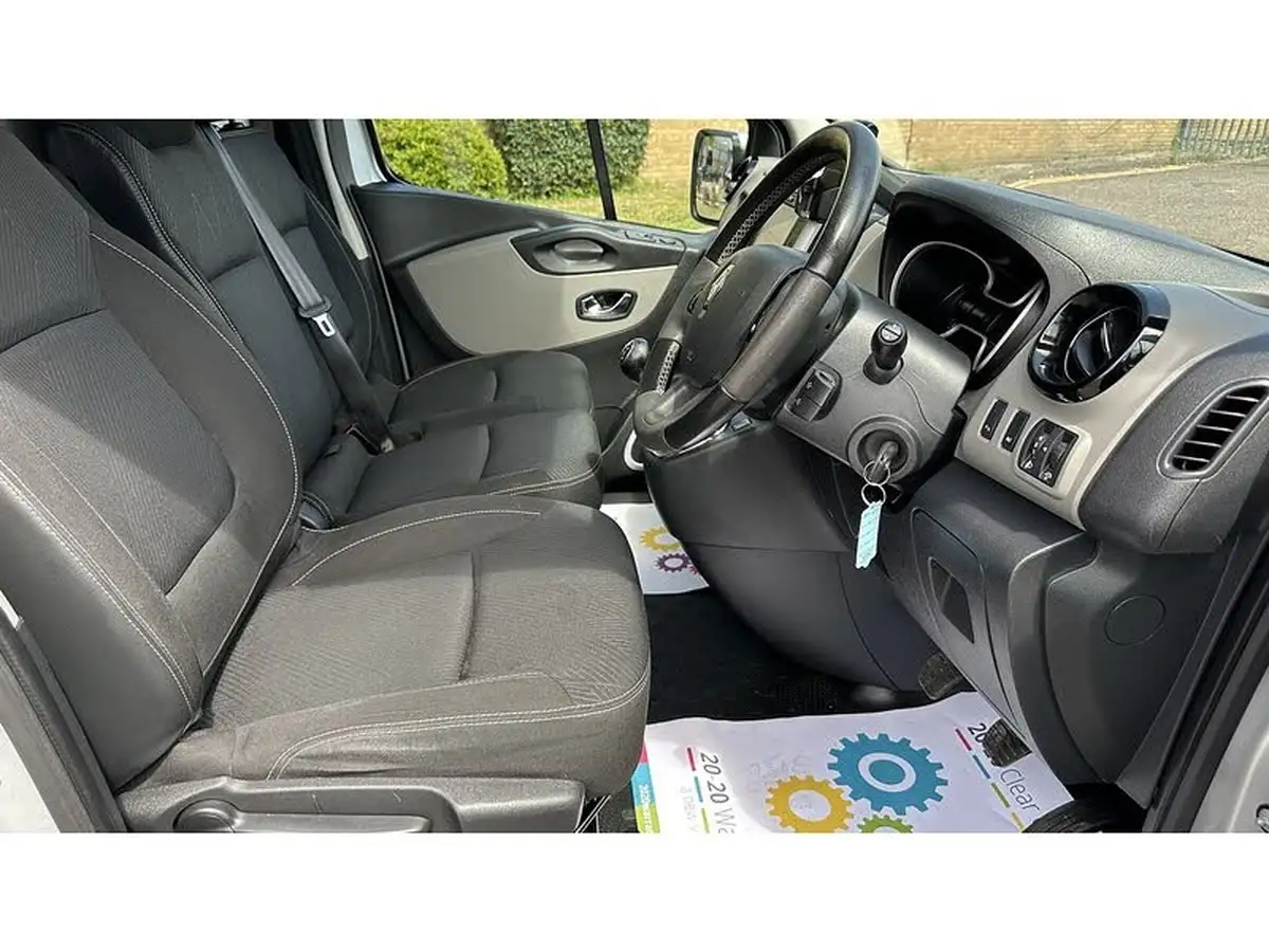 2018-renault-trafic-16dci-ll29-125-sport-nav-energy-125-e6-panel-van-big-49