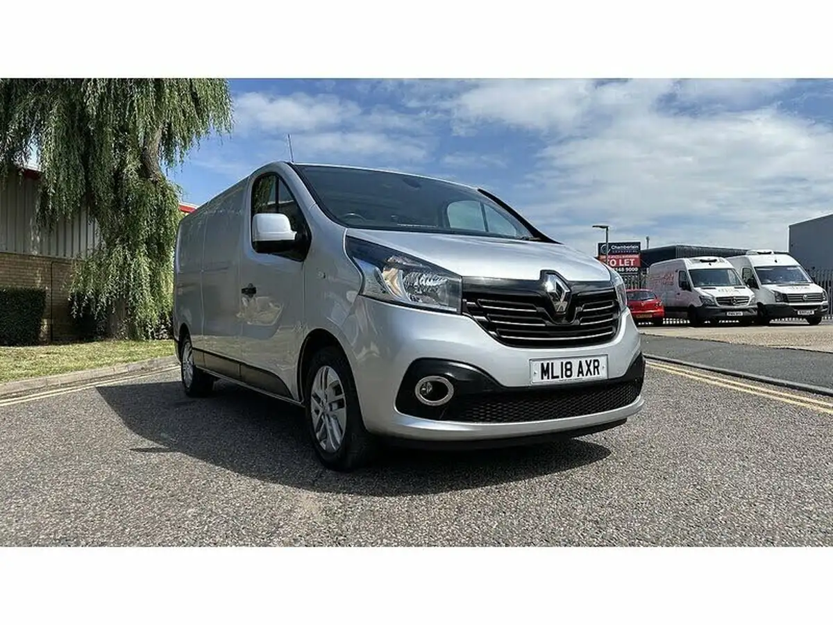 2018-renault-trafic-16dci-ll29-125-sport-nav-energy-125-e6-panel-van-big-1