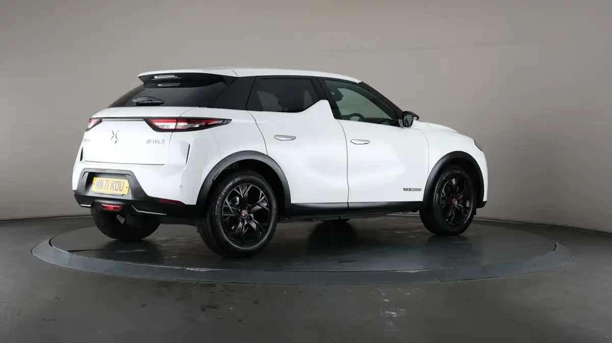 2021-ds-ds-3-crossback-e-tense-performance-line-big-6