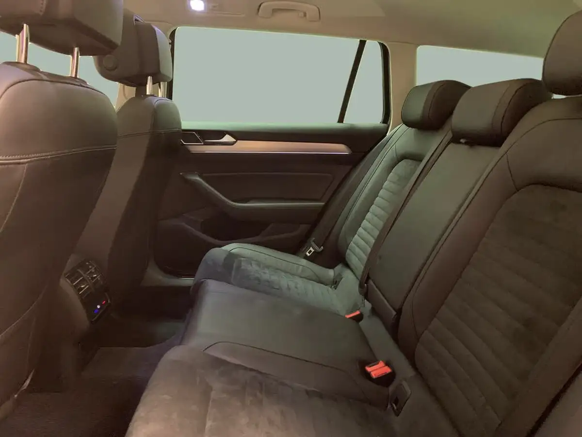 2018-volkswagen-passat-20tdi-gt-150ps-scr-estate-5d-dsg-big-22