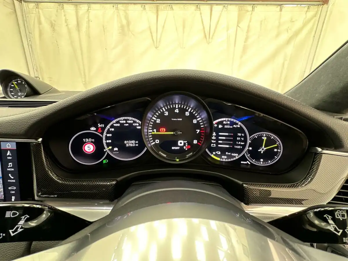 2017-porsche-panamera-29-v6-4-e-hybrid-sport-turismo-big-17