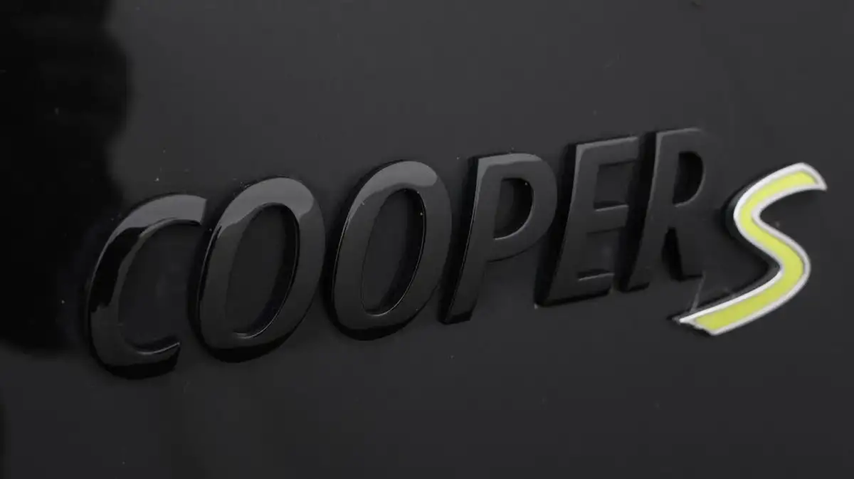 2022-mini-cooper-e-cooper-s-2-big-20