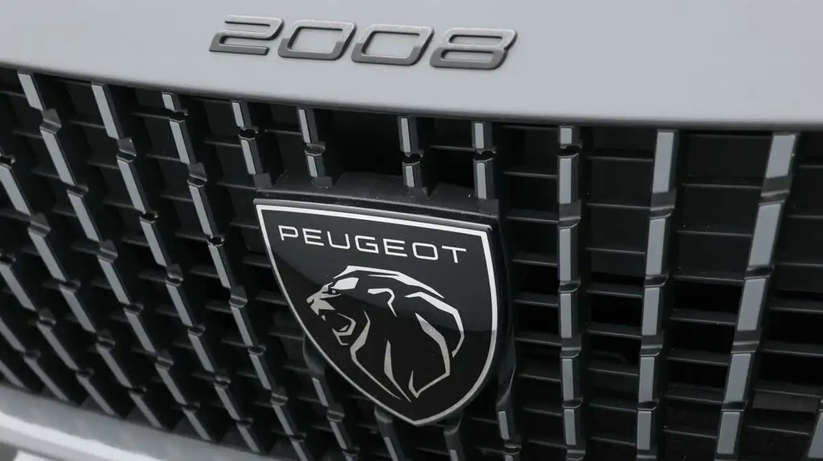 2023-peugeot-2008-suv-12-puretech-allure-big-20