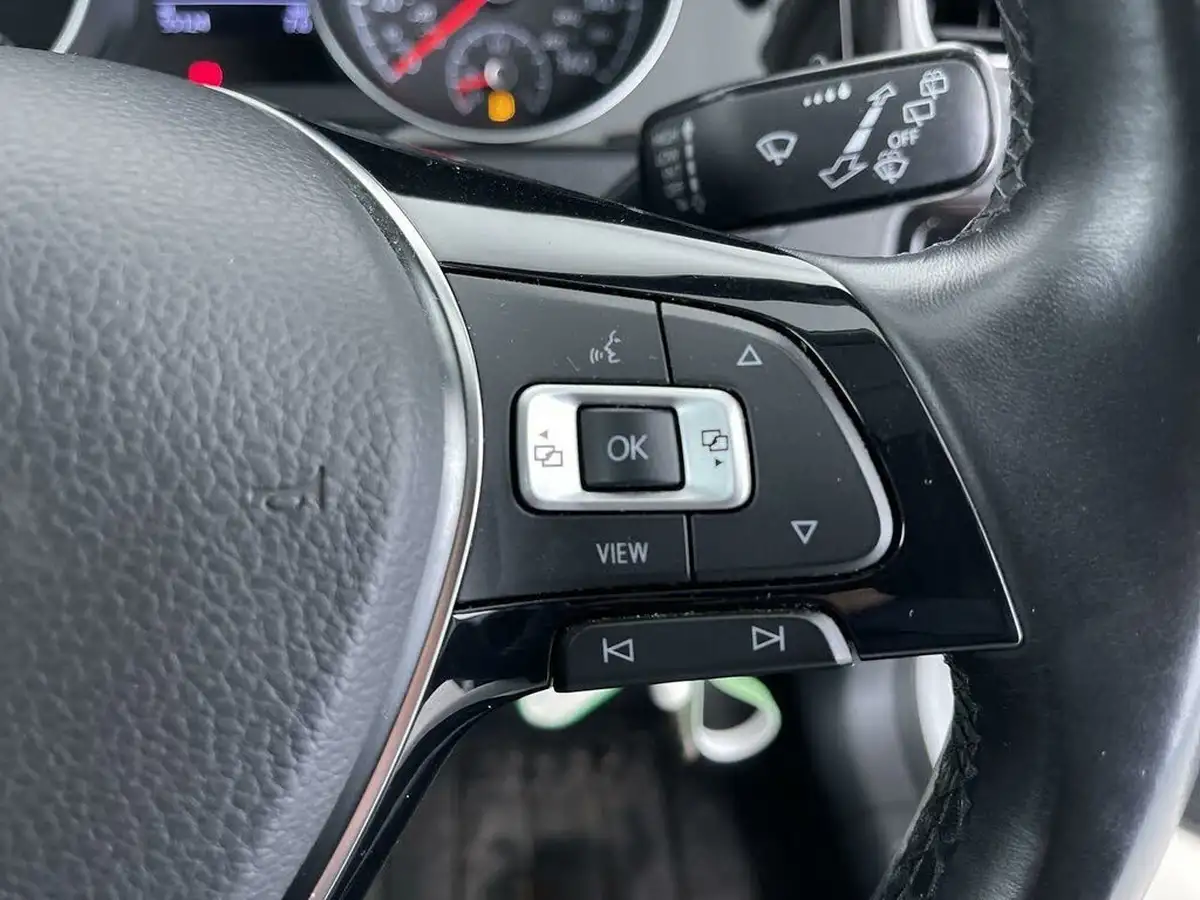 2018-volkswagen-golf-15-tsi-gt-150ps-ss-hatchback-5d-big-50