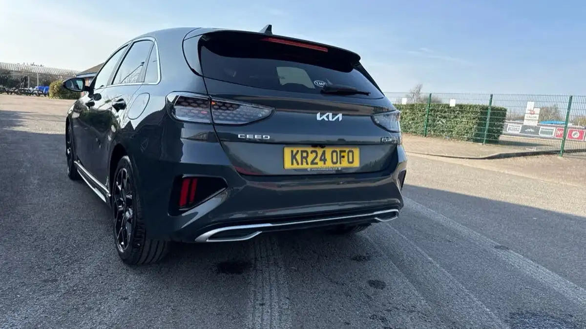 2024-kia-ceed-15-t-gdi-gt-line-158bhp-big-29