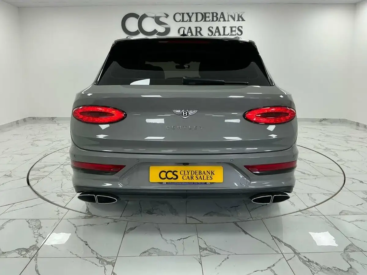 2021-bentley-bentayga-40-v8-big-63