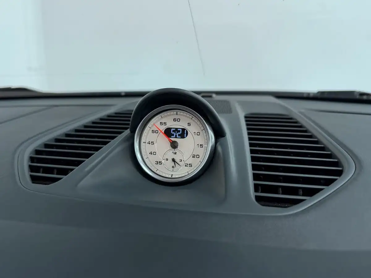 2017-porsche-911-38-turbo-s-cabriolet-big-45