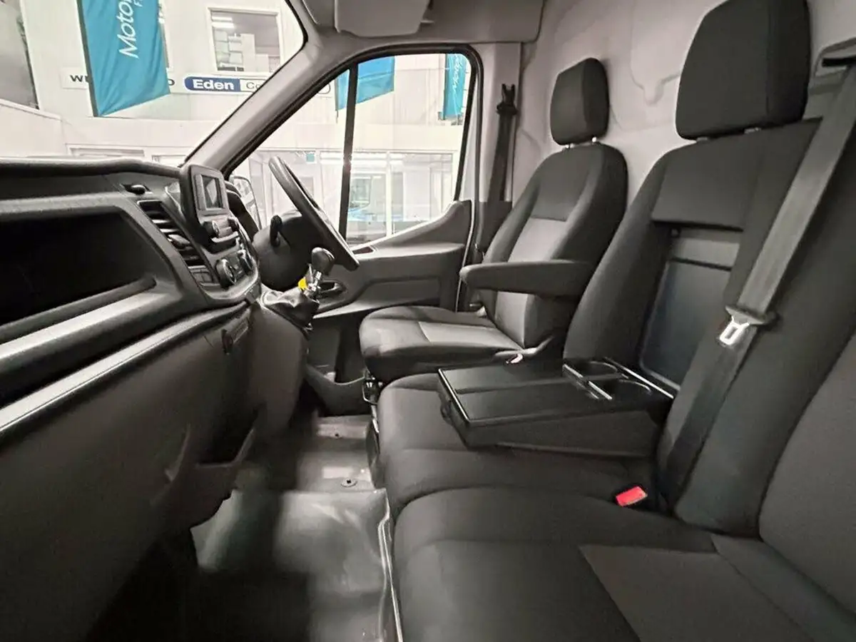2022-ford-transit-big-11