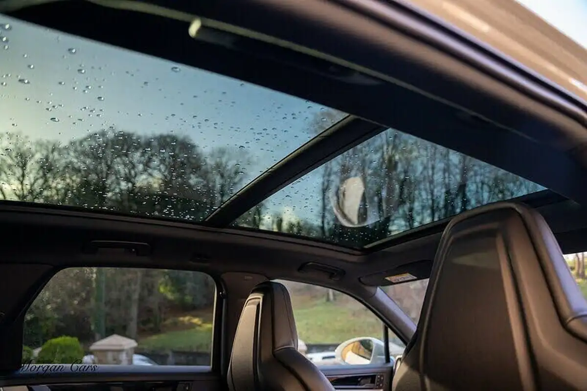 2024-porsche-cayenne-40-v8-station-wagon-big-34