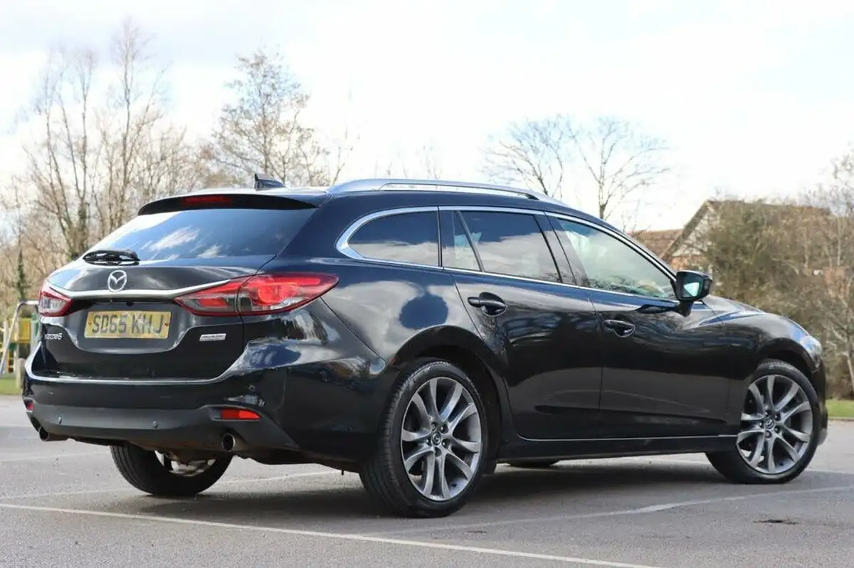 2015-mazda-mazda6-22td-sport-nav-150ps-tourer-5d-big-7