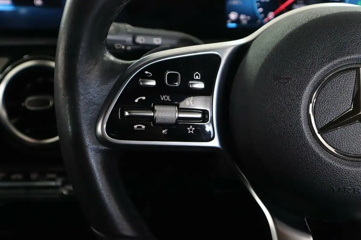 2019-mercedes-benz-a-class-15d-a180d-sport-executive-hatchback-5d-7g-dct-big-29