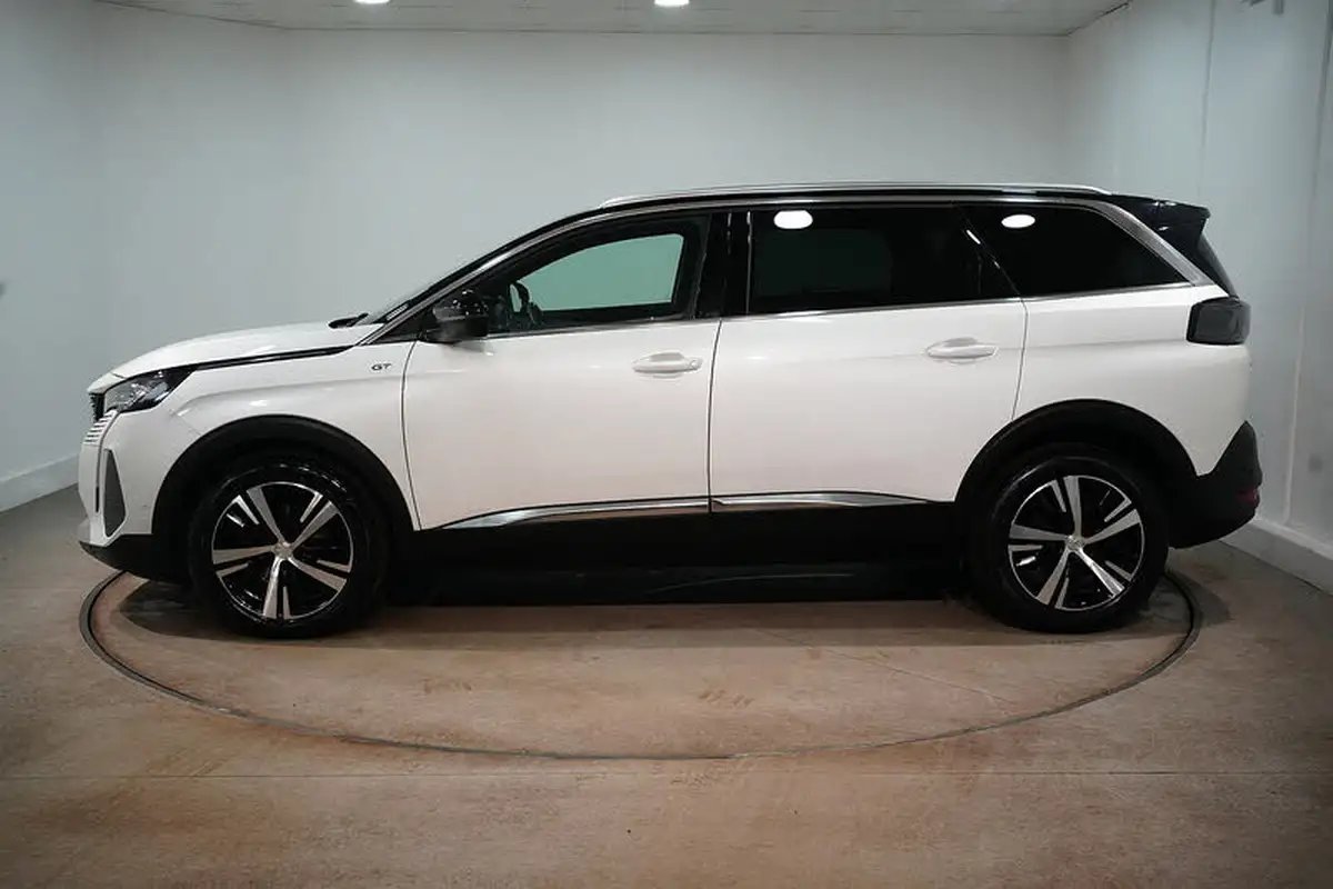 2021-peugeot-5008-suv-12-puretech-gt-eat8-big-5